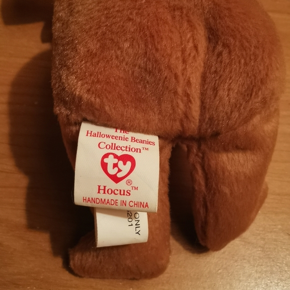 Ty Halloweenie “Hocus” Teenie Beanie Baby - Picture 4 of 4